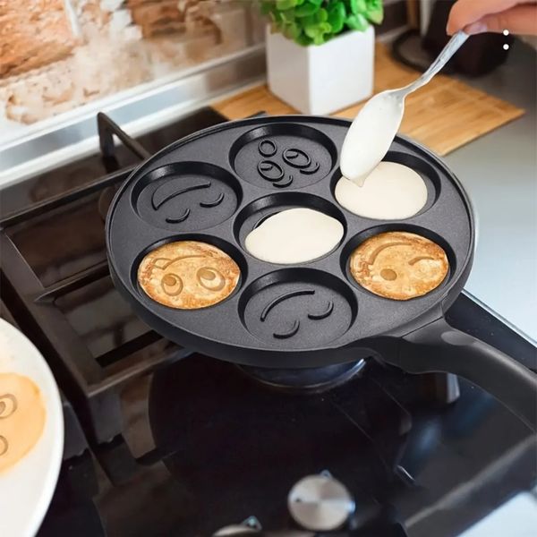 Nonstick Smiley Pancake Frying Pan (27cm)